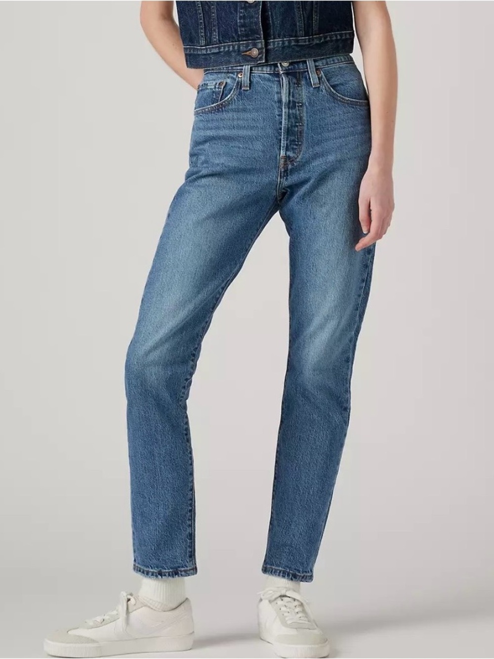 Levi's Women's Skinny Jeans in Medium Blue Wash
